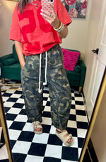 Load image into Gallery viewer, Oddi Camo Jogger
