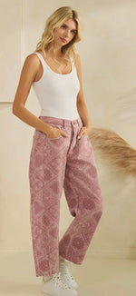 Load image into Gallery viewer, Veveret ~ Paisley Printed Denim Pants
