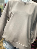 Load image into Gallery viewer, Fleece Pullover W/Pockets
