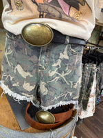 Load image into Gallery viewer, Rope Trimmed Oval Belt Buckle Belt
