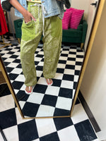 Load image into Gallery viewer, Easel Bandana Print Barrel Pants
