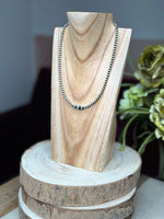 Load image into Gallery viewer, Navajo Pearl w/Middle Large Pearls
