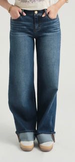 Load image into Gallery viewer, 1822 Denim ~ Oaklee Wash Slim Wide Jean w/ Cuff in Oaklee
