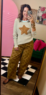 Load image into Gallery viewer, Easel Star Of The Show
