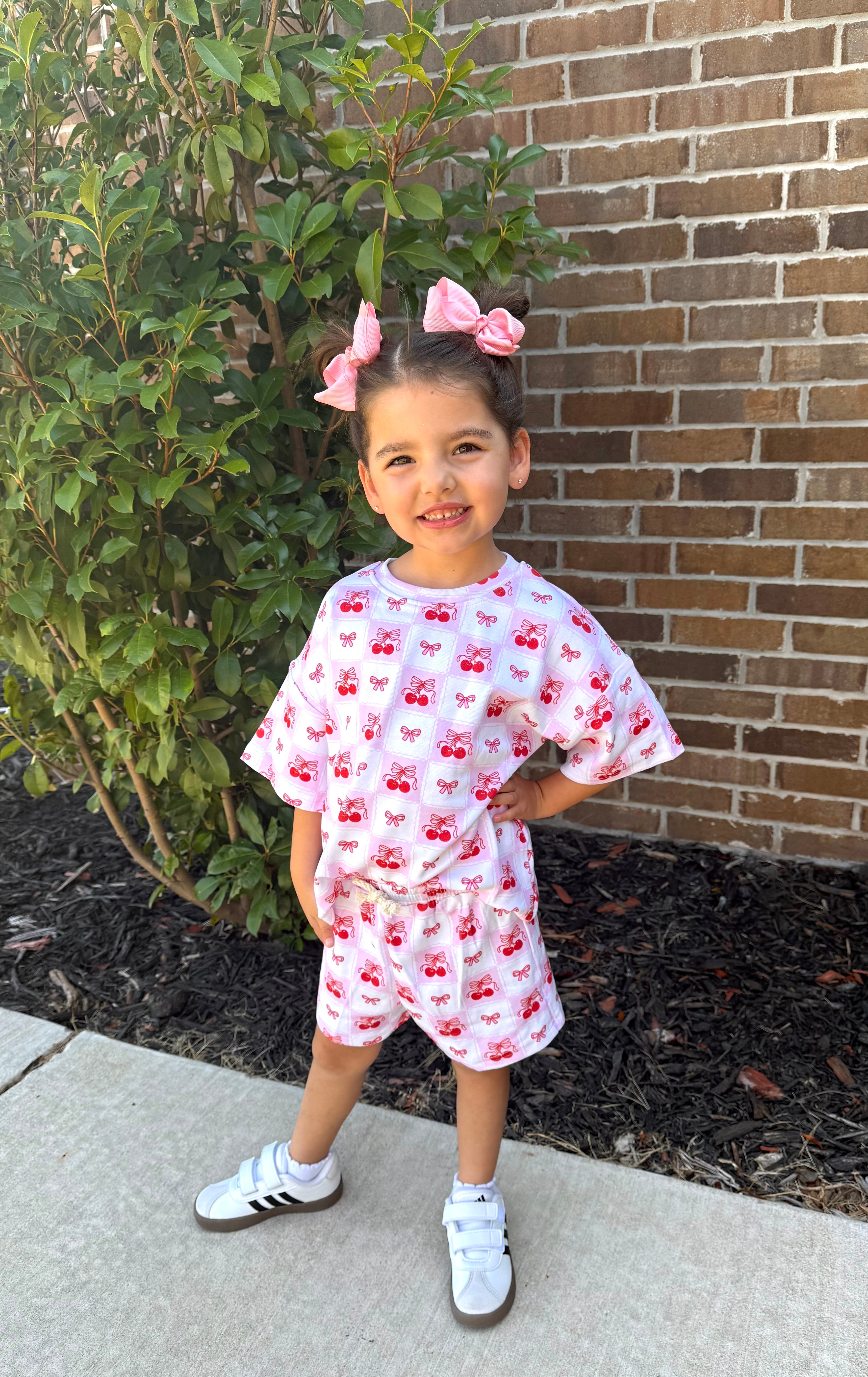 Checkered Cherry Set