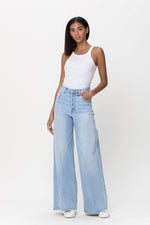 Load image into Gallery viewer, Cello High Rise Wide Leg Light Denim (stretch)
