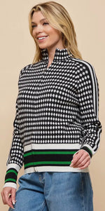 Load image into Gallery viewer, Cezele ~ Zip Up HoundstoothSweater
