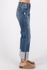 Load image into Gallery viewer, HIGH RISE STRETCH SLIM STRAIGHT W/ CUFFED HEM
