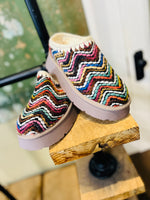 Load image into Gallery viewer, Multi Color Yarn Cozy Mule
