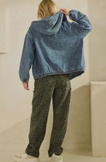 Load image into Gallery viewer, Vintage Wash Denim Zip Up Hoodie
