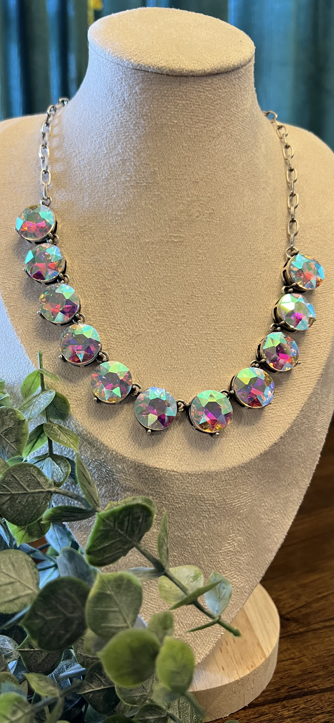 Vintage Chain Iridescent Crystal Necklace