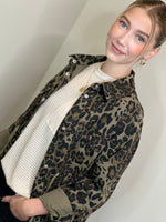 Load image into Gallery viewer, Olive Leopard Print Button Up Jacket
