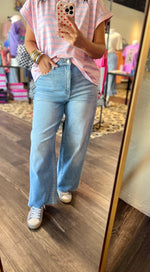 Load image into Gallery viewer, Cello High Rise Crop Wide Leg w/Raw Hem
