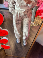 Load image into Gallery viewer, Fleece Real tree Light Joggers
