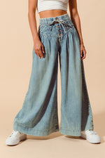 Load image into Gallery viewer, Wide Leg jeans With Button Closure and Drawstring

