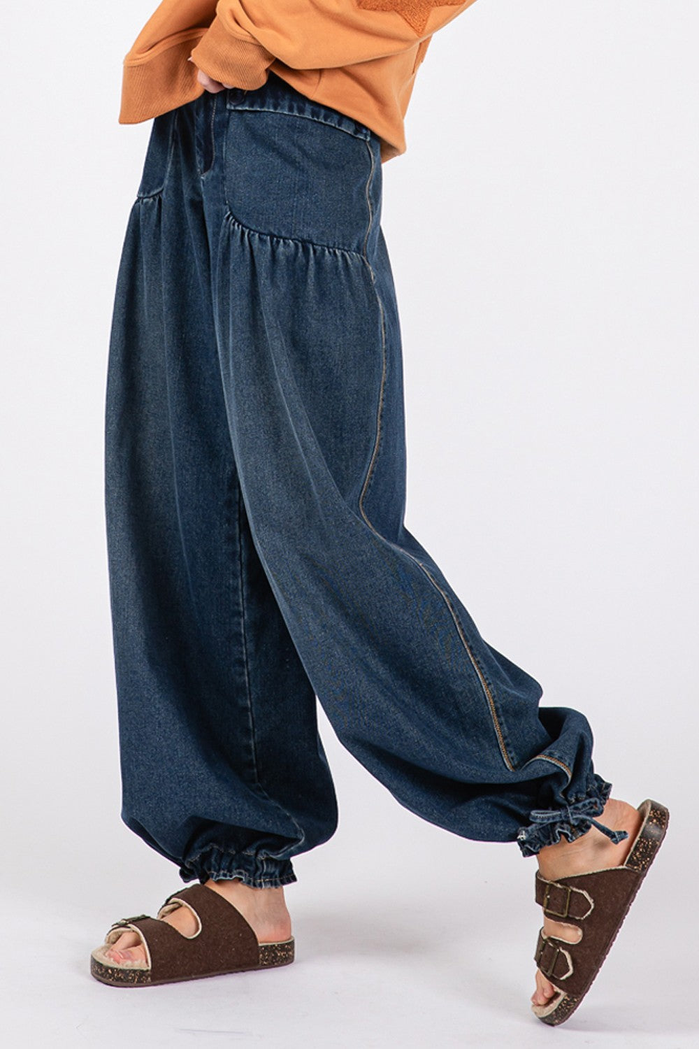 Mid Rise Balloon Denim Jeans With Pockets