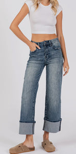 Petra 153 ~ High Rise Stretch Loose
Straight w/ Cuffed Hem