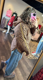 Load image into Gallery viewer, Leopard Quilted Pullover
