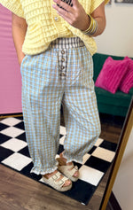 Load image into Gallery viewer, Plaid “balloon” Pants
