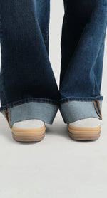 Load image into Gallery viewer, 1822 Denim ~ Oaklee Wash Slim Wide Jean w/ Cuff in Oaklee
