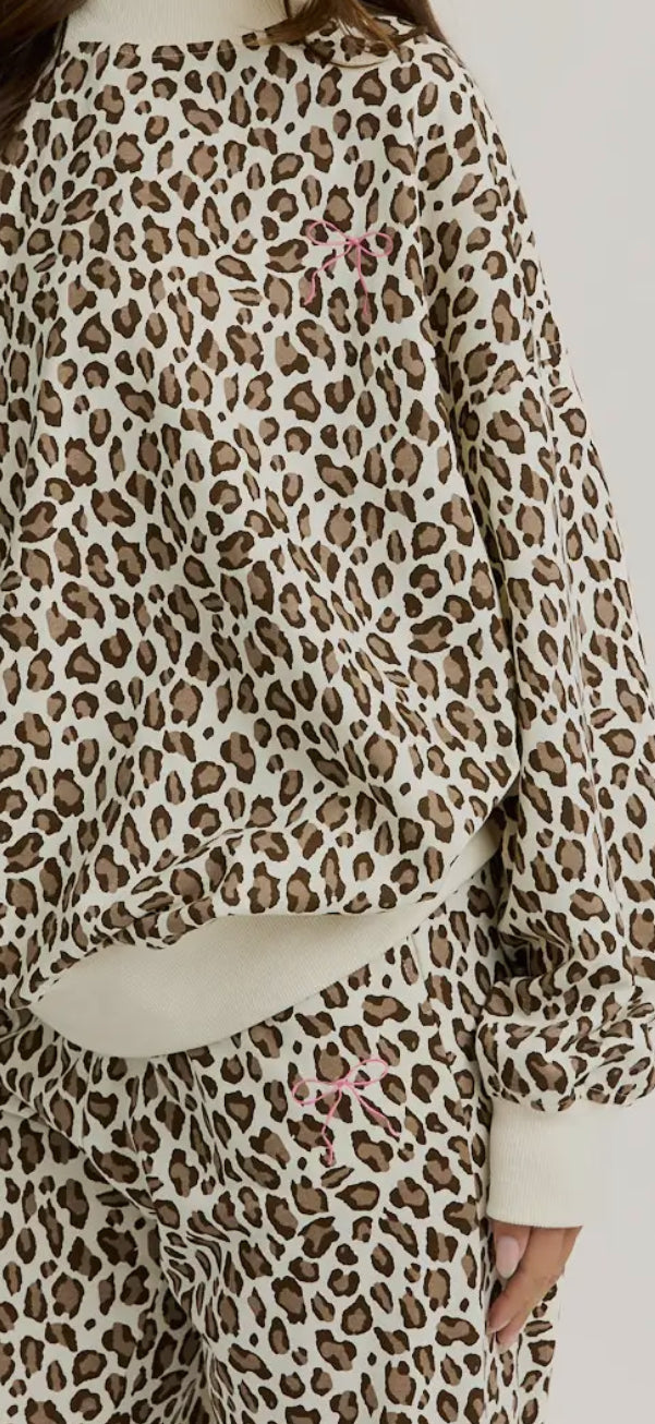LE LIS • Long Sleeve Leopard Print Sweatshirt & Sweatpant Set