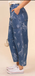 Load image into Gallery viewer, Blue B. ~ Western Print Barrel Leg
Denim Jean
