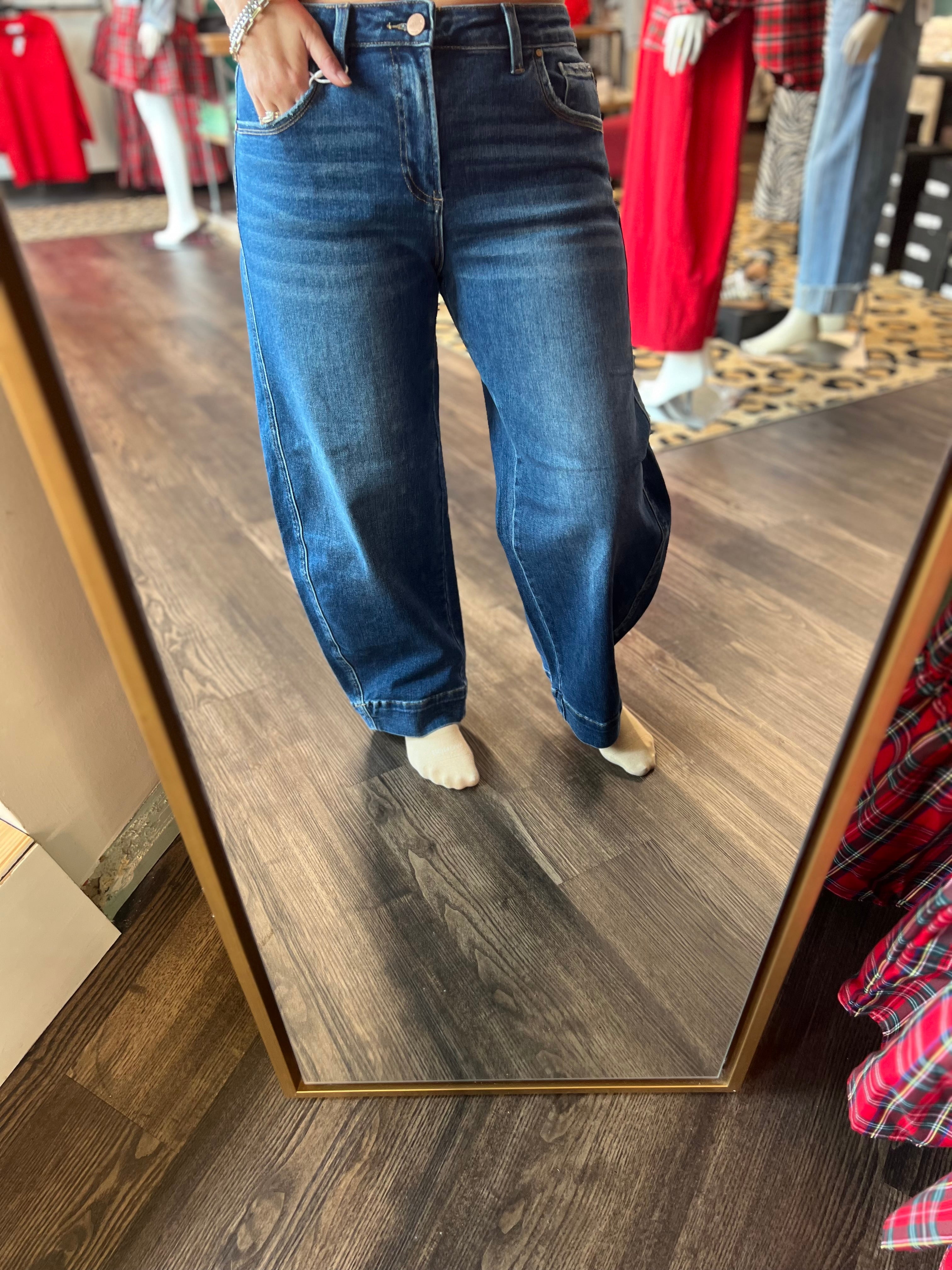 Risen Mid Rise Dark Barrel Jean