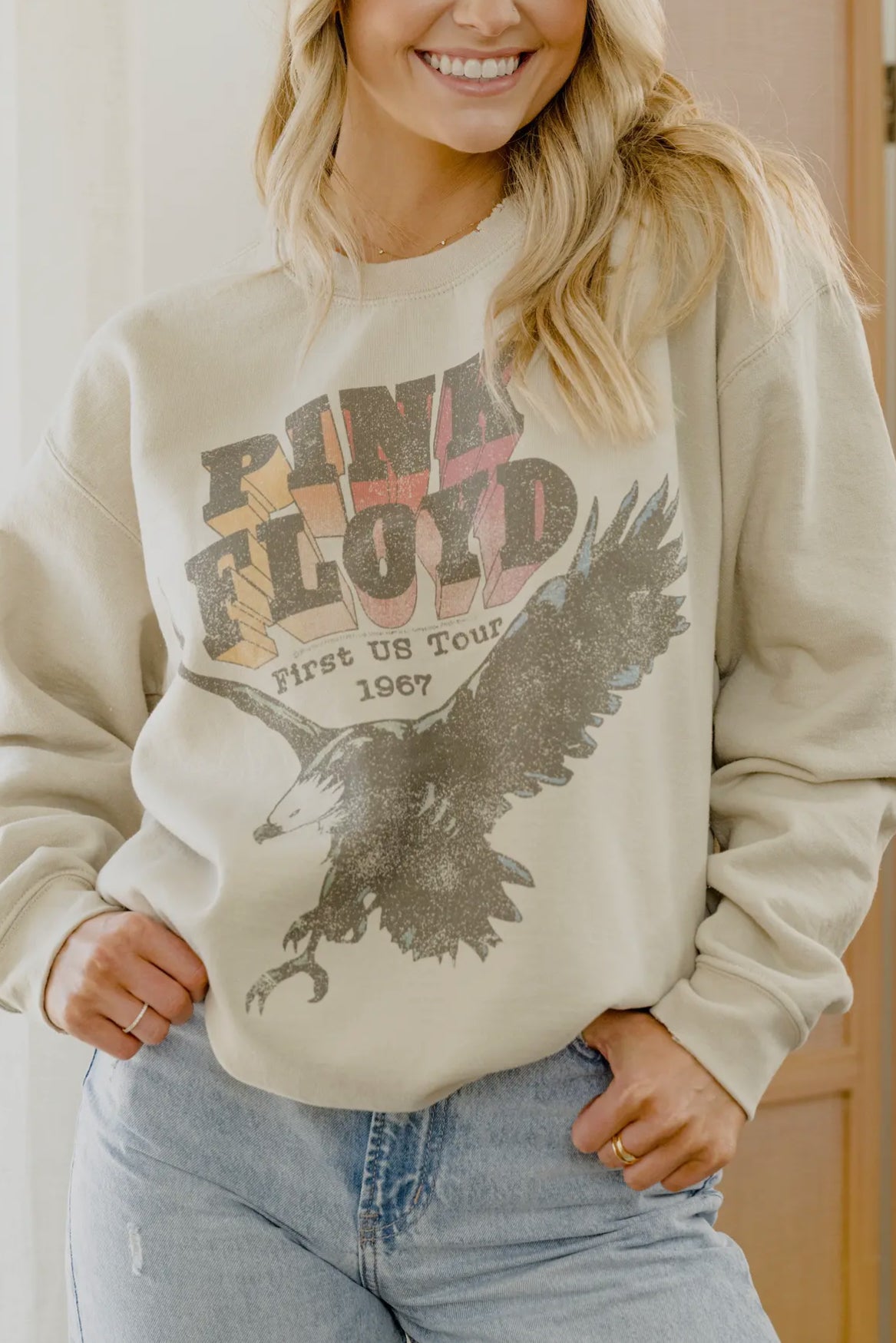 LivyLu Pink Floyd Eagle Sand Thrifted
Graphic Sweatshirt *Licensed