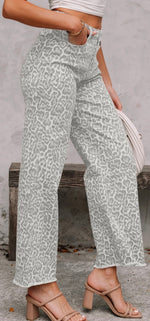 Load image into Gallery viewer, Las~ Leopard Frayed Edge Wide Leg High Waist Jeans (Run Small)
