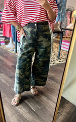 Load image into Gallery viewer, Oddi Camo Washed Elastic Waist Denim
