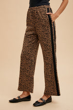 Load image into Gallery viewer, Leopard Pant W/Sport Stripe
