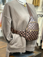 Load image into Gallery viewer, Fleece Pullover W/Pockets
