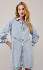 Load image into Gallery viewer, Blue B Washed Denim Puff 3/4 SIv
Snap Up Shirt Dress
