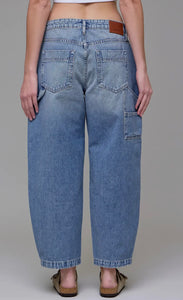 Hidden 27” Inseam Cropped Barrel Fit Carpenter Denim