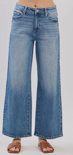 Load image into Gallery viewer, Petra153 ~ Mid Rise Comfort Relaxed
Barrel Wide Leg Jeans
