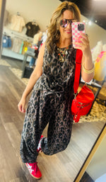 Load image into Gallery viewer, Leopard Print Cinch Tie Top Pant Set
