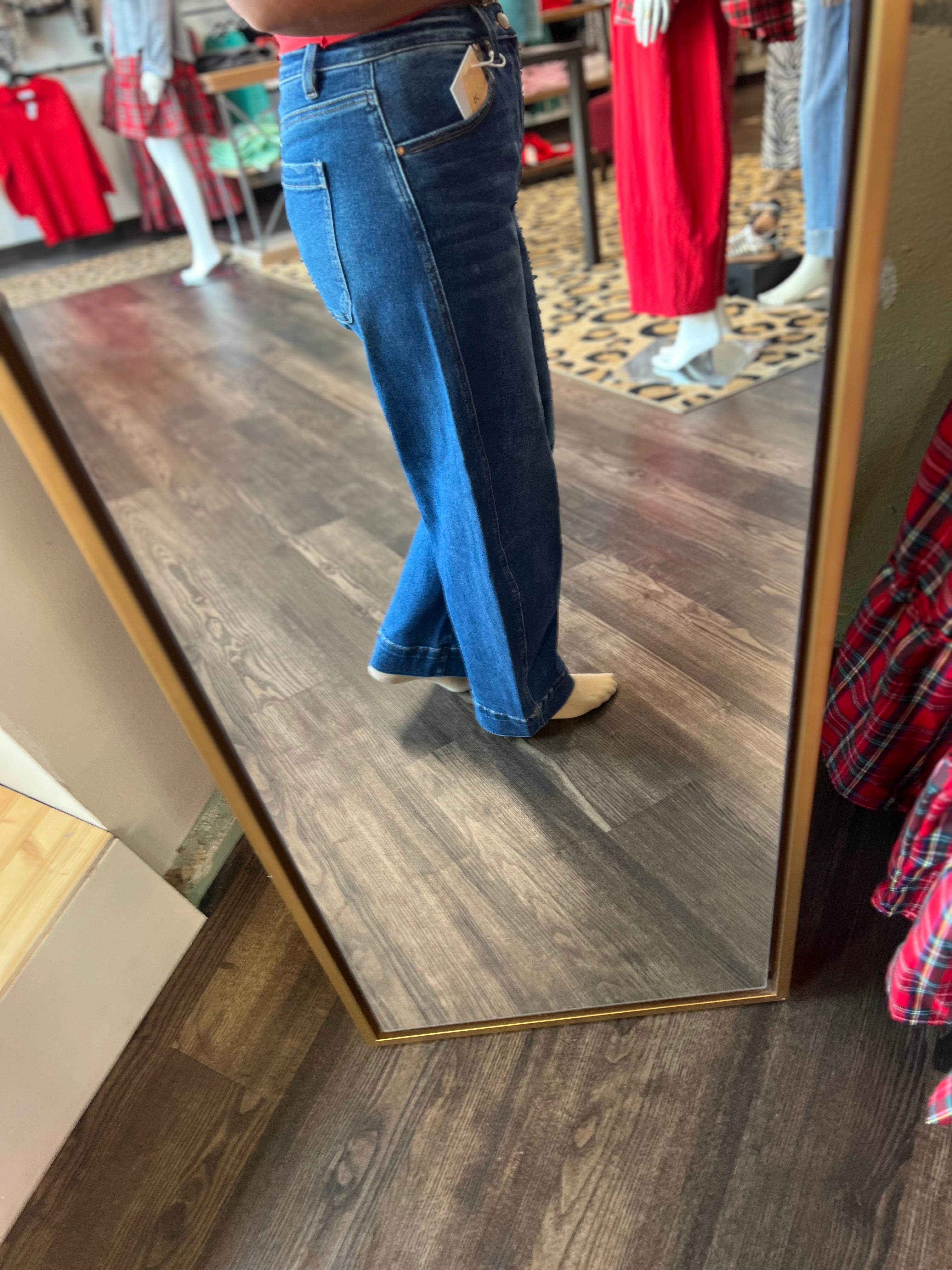 Risen Mid Rise Dark Barrel Jean