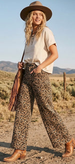Load image into Gallery viewer, Sewn &amp; Seen ~ Stretch Twill Leopard Wide Leg Pants
