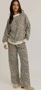 LE LIS • Long Sleeve Leopard Print Sweatshirt & Sweatpant Set