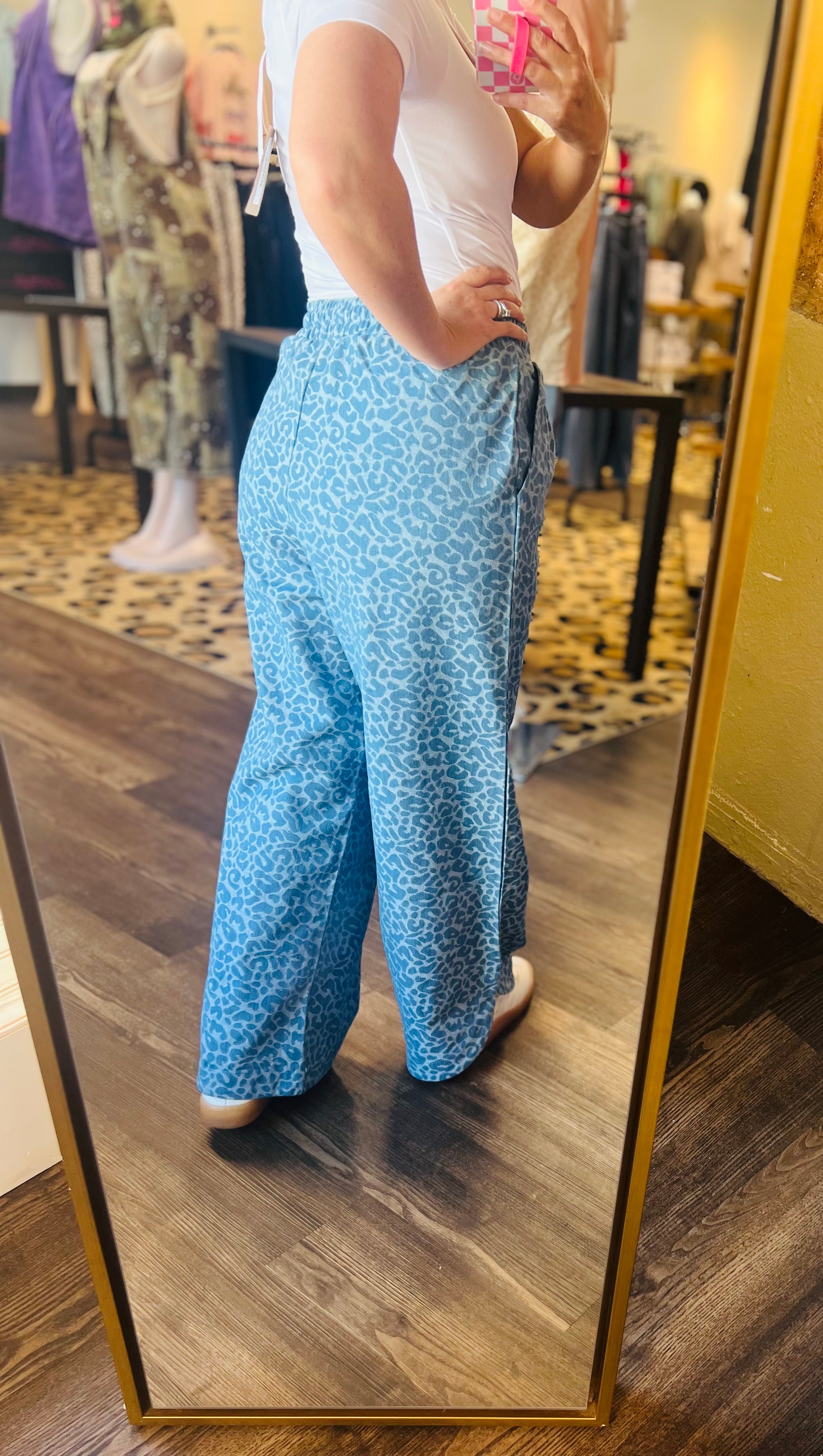 Washed Leopard Curved Side Pants