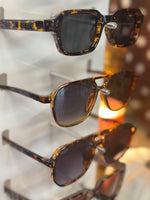 Load image into Gallery viewer, Dax Fall Sunglasses
