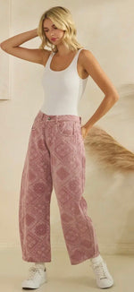 Load image into Gallery viewer, Veveret ~ Paisley Printed Denim Pants
