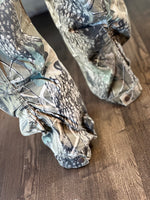 Load image into Gallery viewer, Real Tree Camo Barrel Jeans
