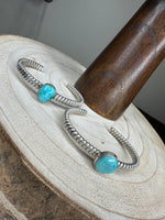 Load image into Gallery viewer, Sterling Silver Turquoise Cuff
