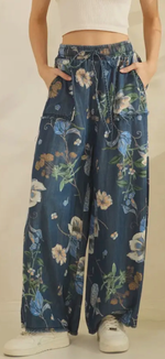 Load image into Gallery viewer, Sage + Fig ~ Botanical Print Wide-Leg Denim Pants
