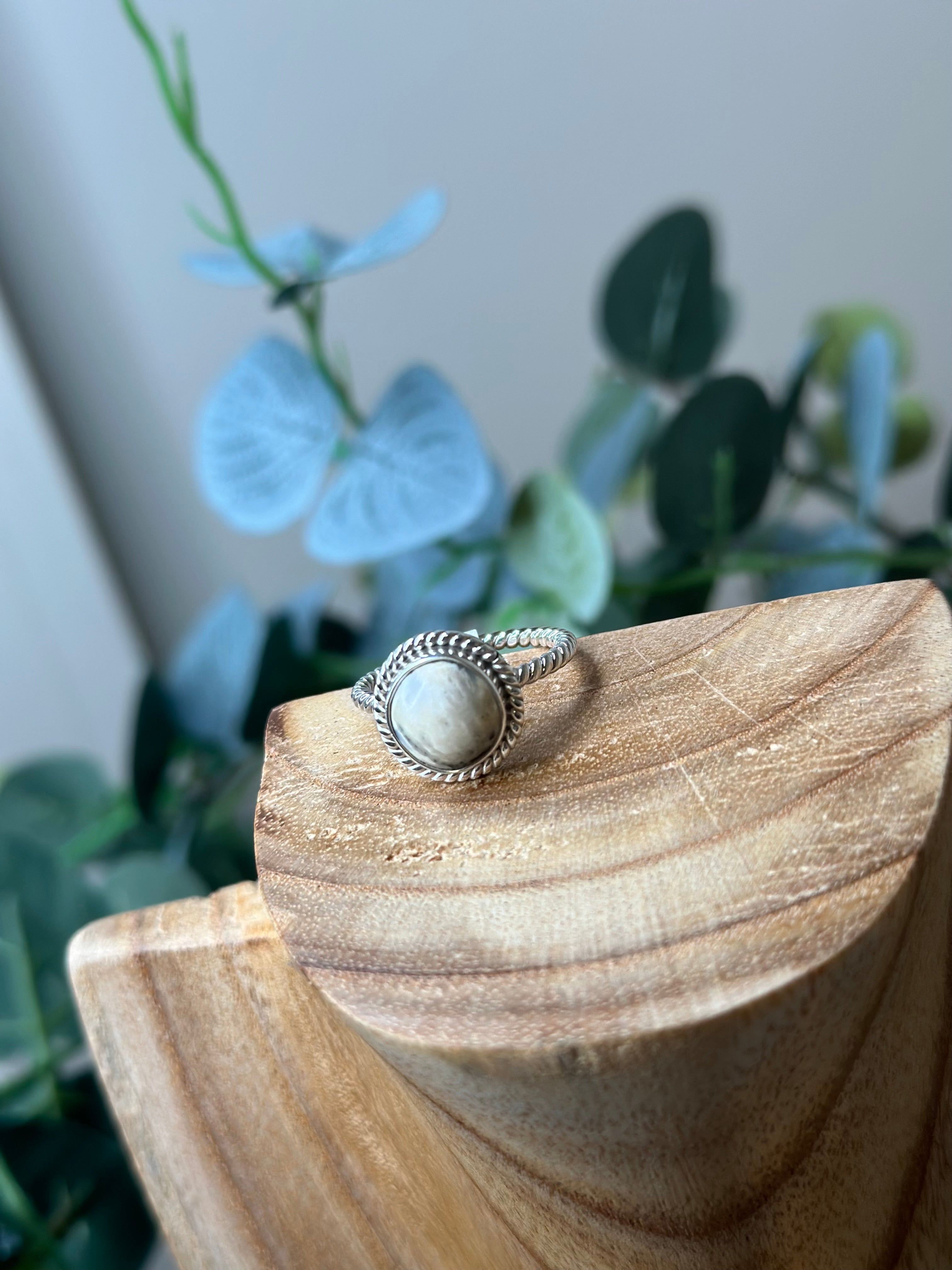 Sterling Silver Rope Ring W/Stone