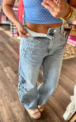 Load image into Gallery viewer, High Rise Embroidered Barrel Jeans
