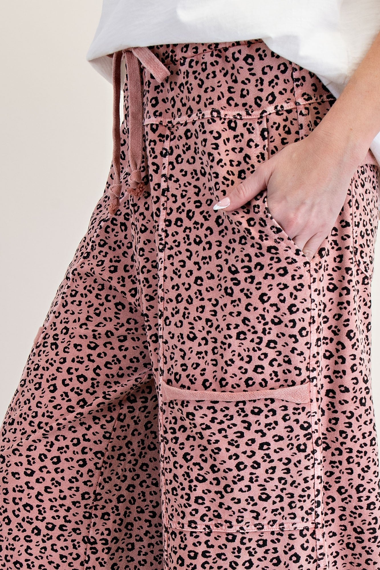 Easel Leopard Antique Rose Mineral Wash Pants