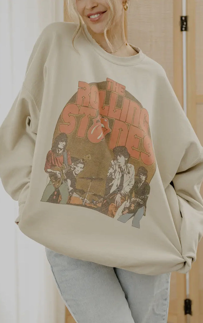 Rolling Stones Stage Circle Sand
Thrifted Graphic Sweatshirt *Licensed