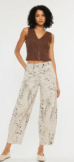 Load image into Gallery viewer, Kan Can USA ~ High Rise Leopard Horseshoe Jeans
